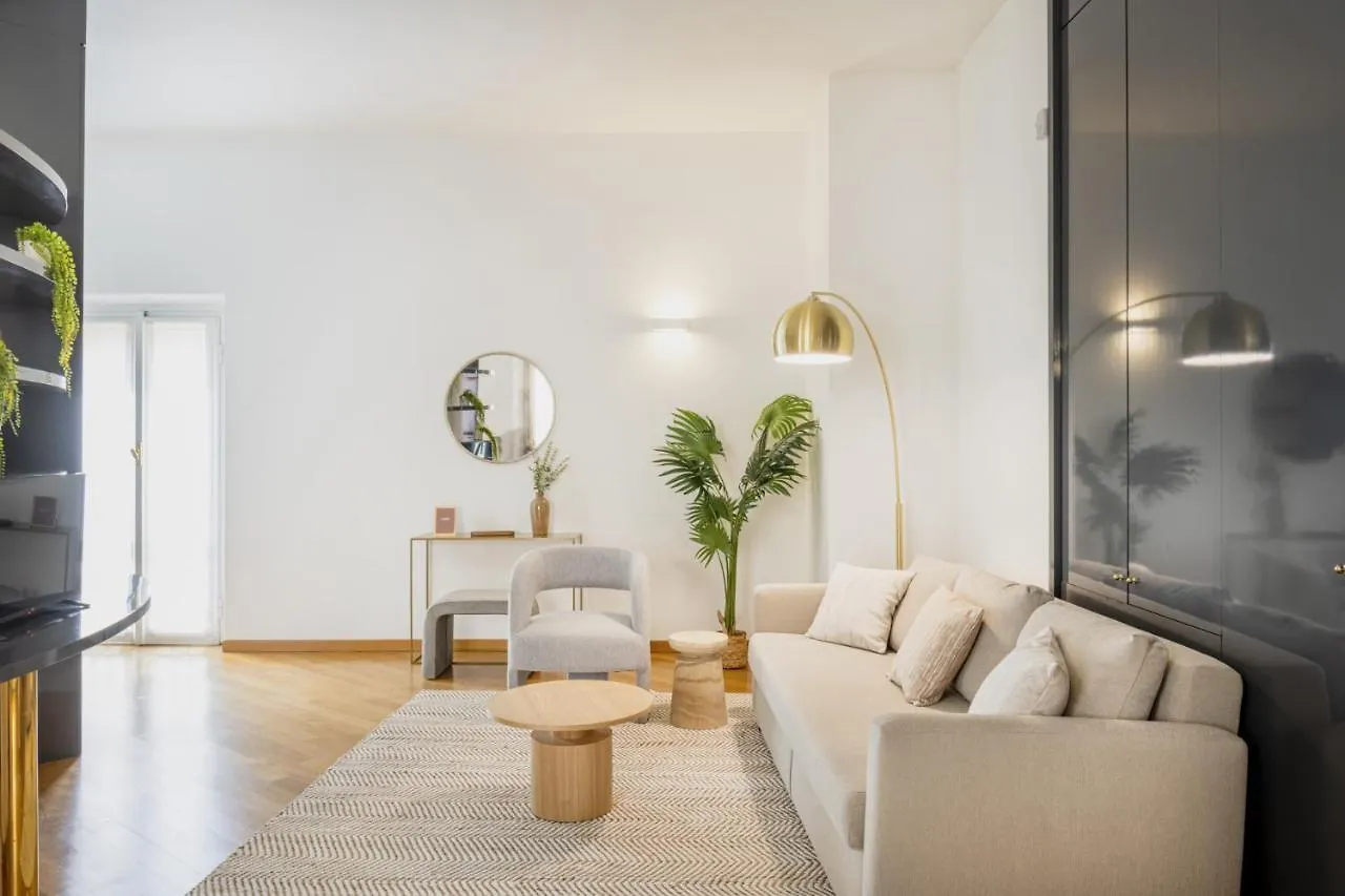 Appartamento Easylife - Elegante Dimora A Due Passi Dal Duomo Milano