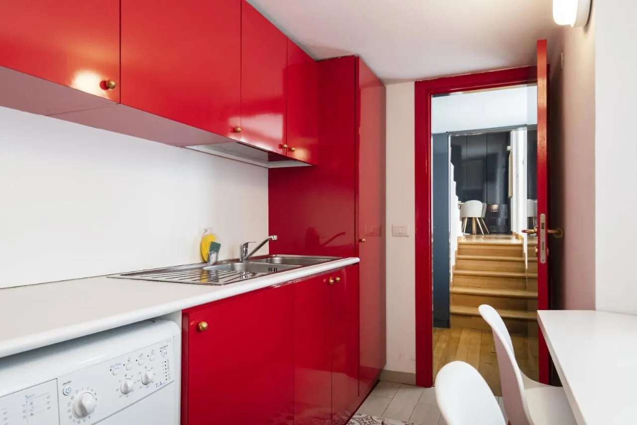 Appartamento Easylife - Elegante Dimora A Due Passi Dal Duomo Milano