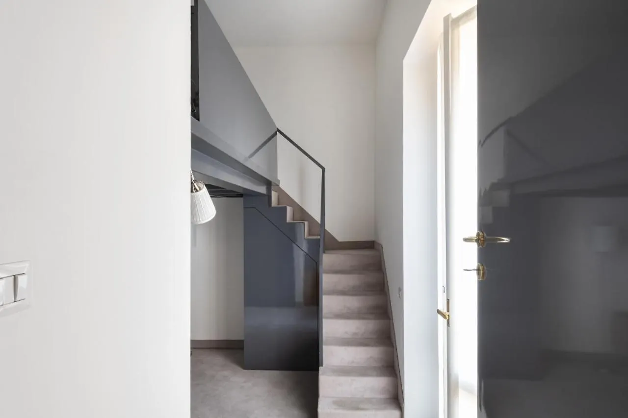 Appartamento Easylife - Elegante Dimora A Due Passi Dal Duomo Milano 0*,