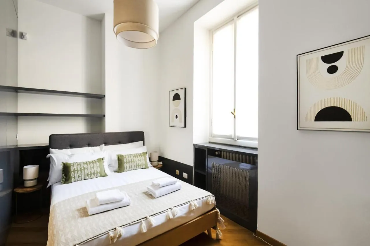 Appartamento Easylife - Elegante Dimora A Due Passi Dal Duomo Milano 0*,  Italia